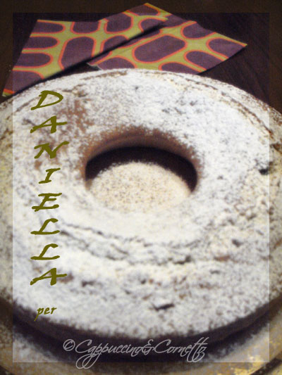 Ciambella con ricotta profumata alla cannella