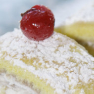 Rotolo ai frutti di bosco e…una cucina…