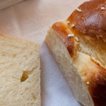 Treccia di pan brioche allo yogurt
