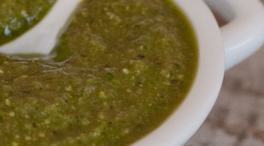 Pesto di rucola e pistacchi: come prepararlo e conservarlo