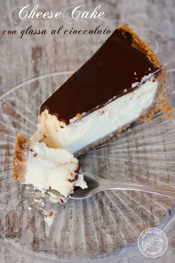 cheesecake con glassa al cioccolato fondente