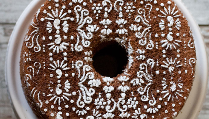 Chiffon cake al cacao, ovvero una fluffosa elegantissima.