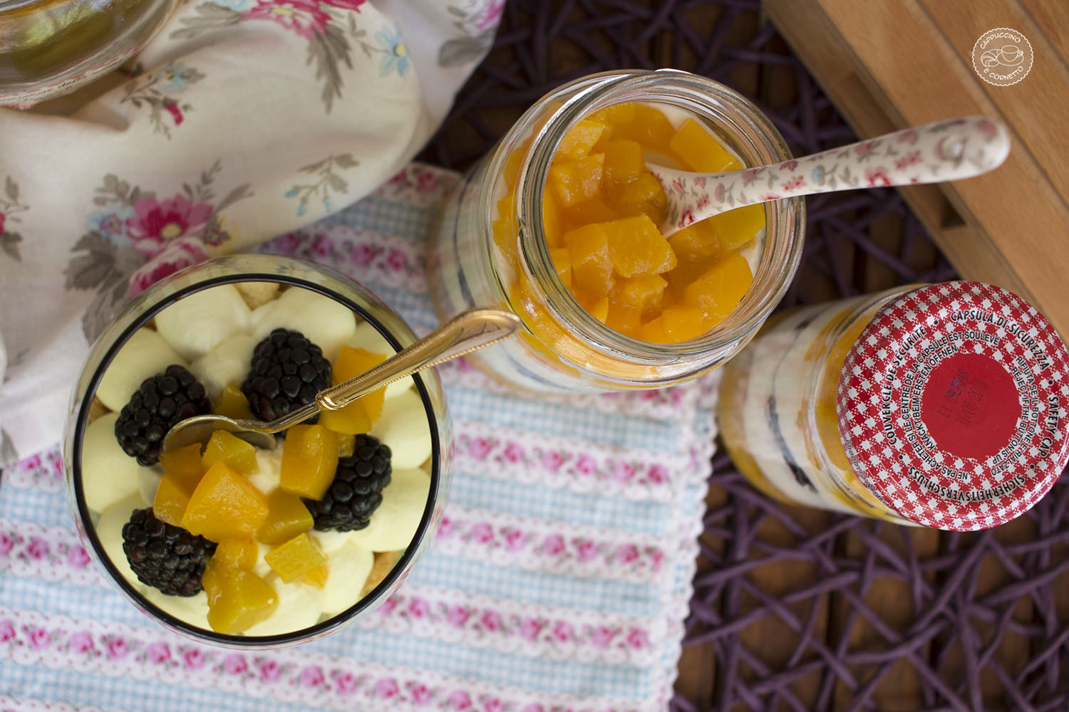 Dolce di ricotta di bufala e frutta